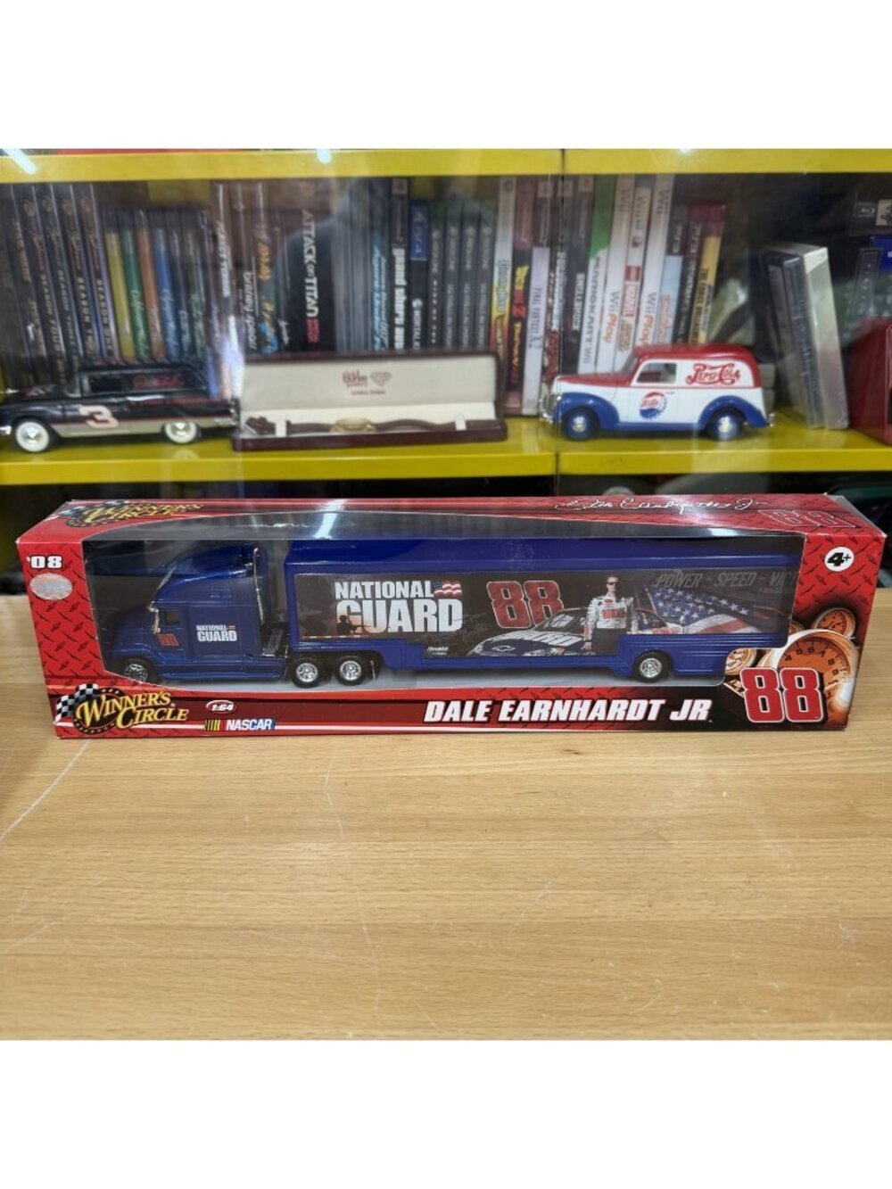 2008 Winners Circle Dale Earnhardt Jr #88 National Guard NASCAR 1:64 Trailer Rig